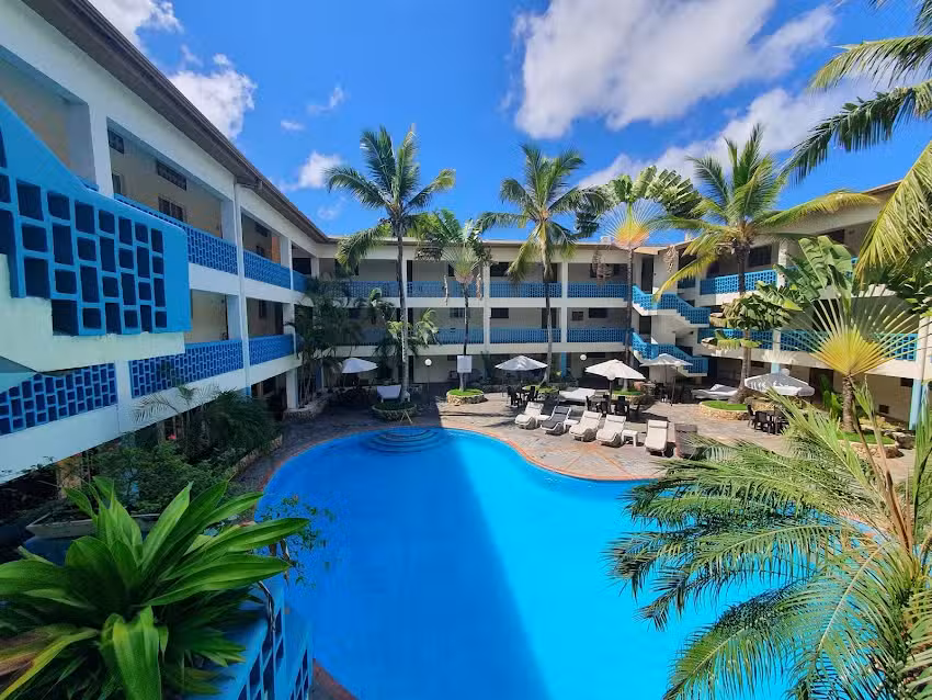 Acuarium Suite Resort