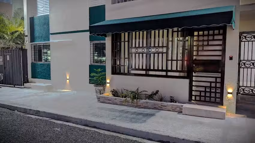 Airbnb The Limeloft in the Heart of Santiago