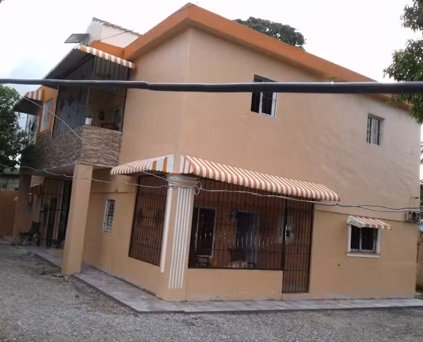 Aparta hotel consuelo city.