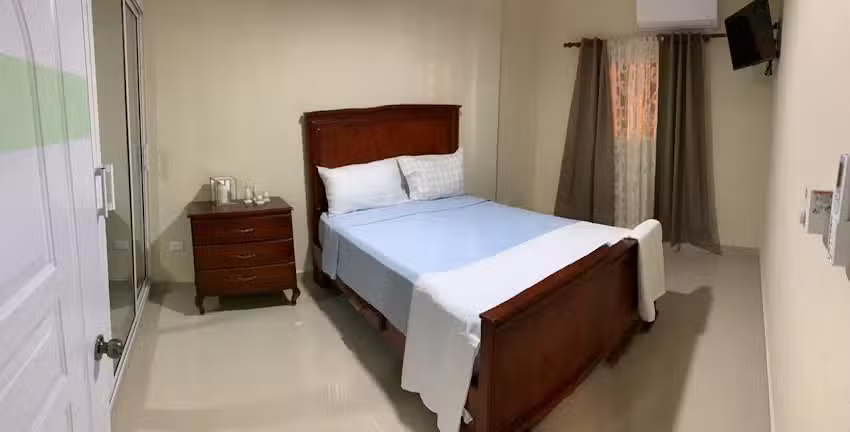 Aparta Hotel Ferreyra