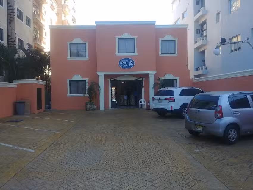 Apartahotel Drake Bol&iacute;var