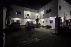 Blue Night Aparta hotel