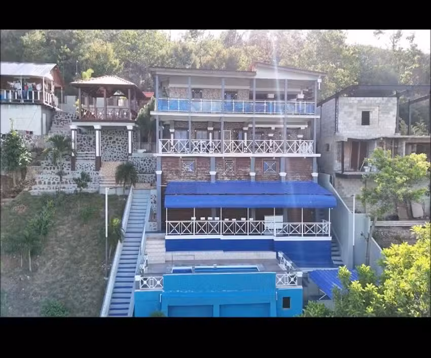 Caba&ntilde;a Las Luces