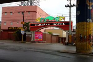 Caba&ntilde;as El Bonche