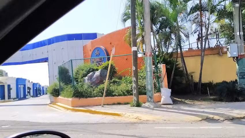 Caba&ntilde;as Honeymoon