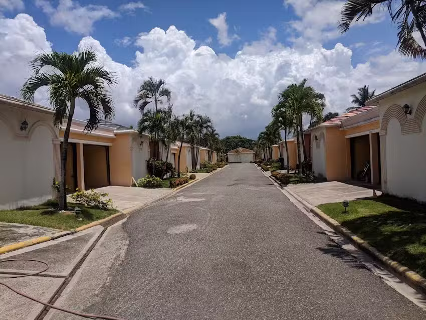 Caba&ntilde;as Jupiter