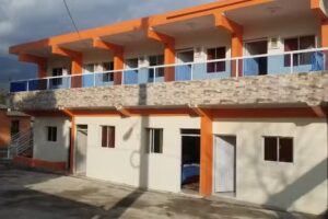 Caba&ntilde;as Las Barias