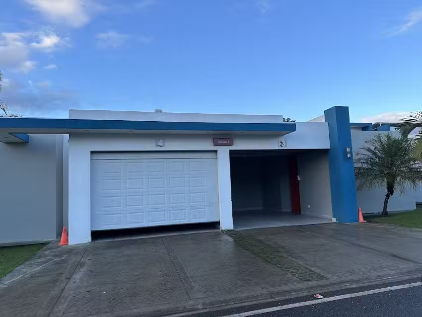 Caba&ntilde;as Tur&iacute;sticas del Jaya