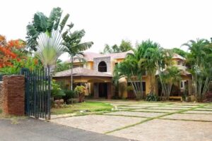 Casa Dorado Bed & Breakfast