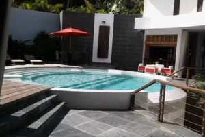 Casa Esf&eacute;rica