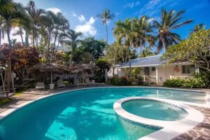 Casa Nina Beach Hotel