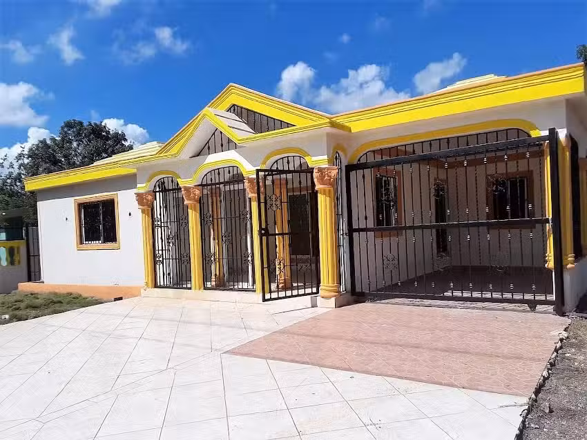 CASTILLO&rsquo;s Property