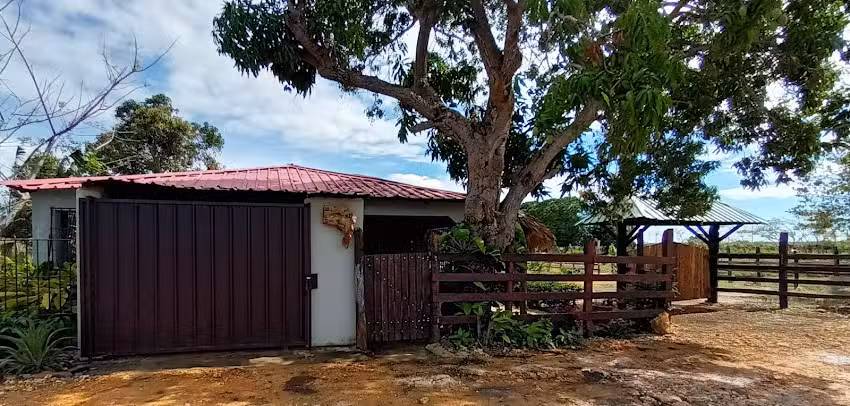 Ecologico Las Tres Mar&iacute;as Rancho and Retreat