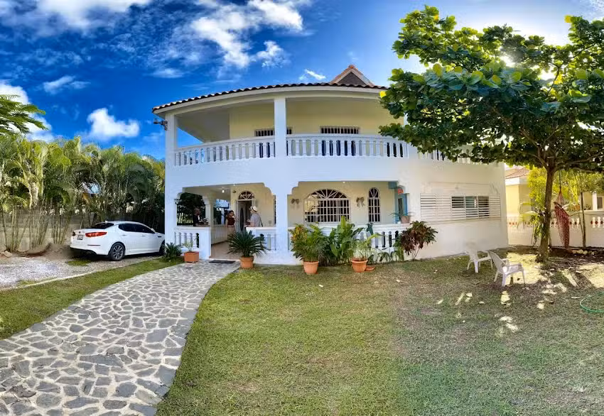 El Malecon B&B Hotel