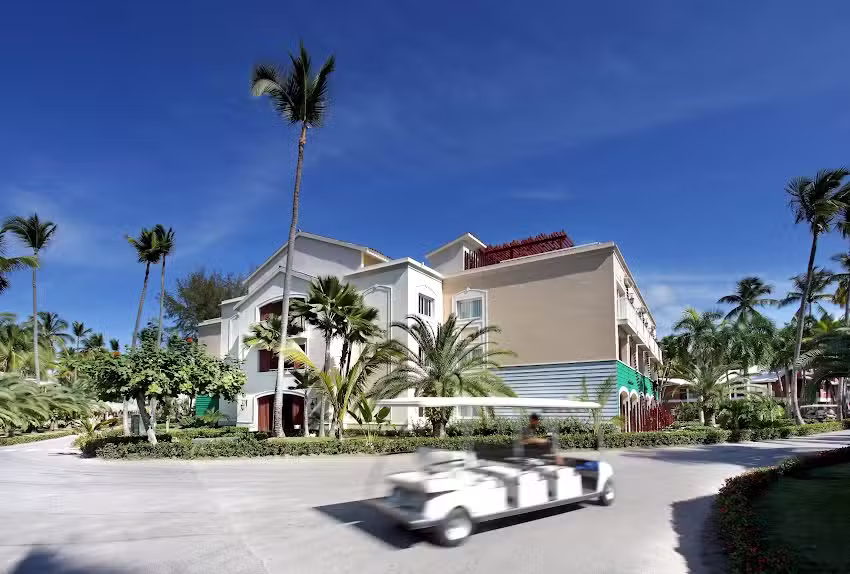 Grand Palladium Select B&aacute;varo &ndash; All Inclusive