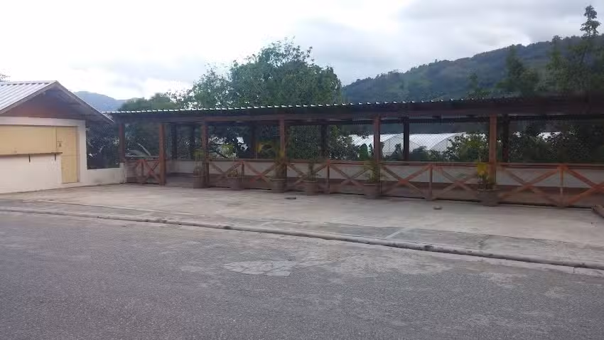 HillTown Hotel &ndash; Rancho Arriba