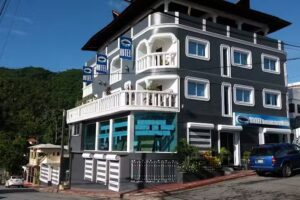 Hotel Balcones de la Bahía