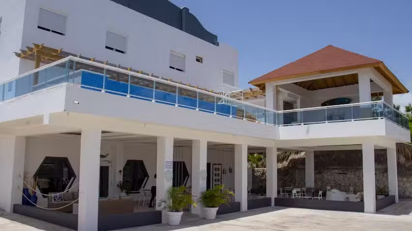 Hotel Capriccio Mare y Restaurante