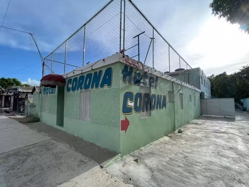 Hotel Corona