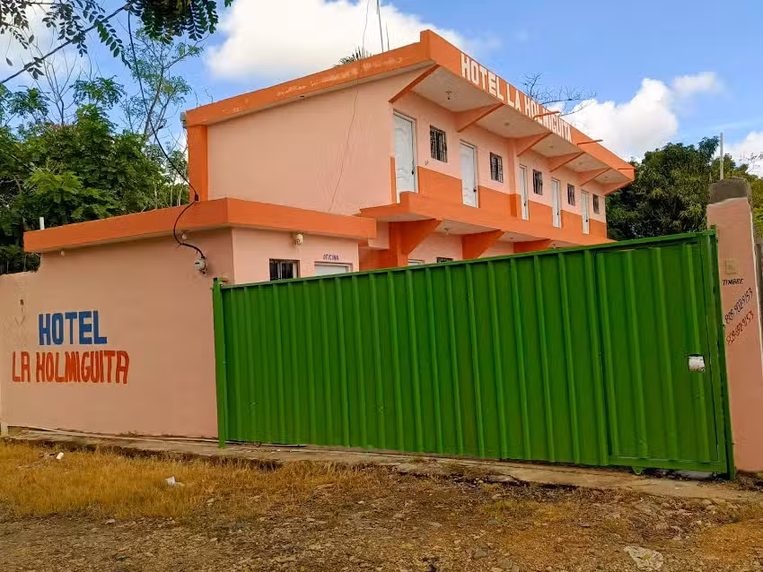 HOTEL LA HOLMIGUITA