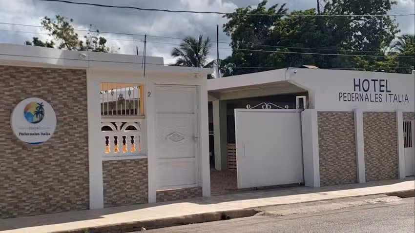 Hotel Pedernales Italia