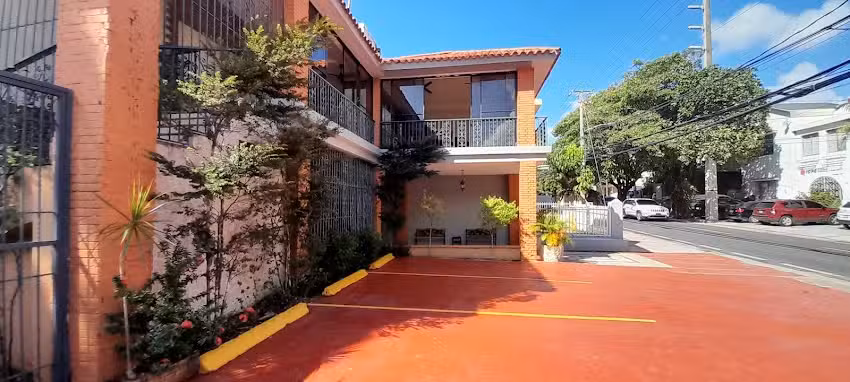 Hotel Plaza K&aacute;via