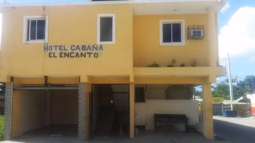 Hotel y Caba&ntilde;a El Atractivo