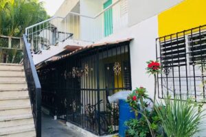 La Casa del Almendro AIRBNB