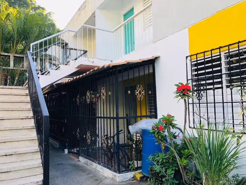 La Casa del Almendro AIRBNB