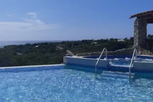 La Casa Del Pie Negro