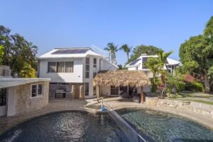 Laguna Oasis Boutique Hotel