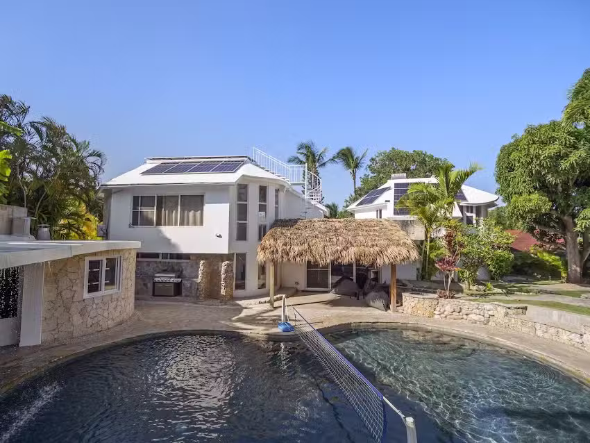 Laguna Oasis Boutique Hotel