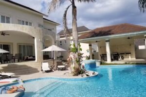 LHVC Resorts Residence Suites