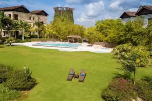 Los Altos Residences