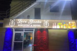 Lovo Blanko Discoteca y Hotel