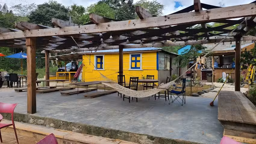 Patio de Dios, Santana, Los Cacaos