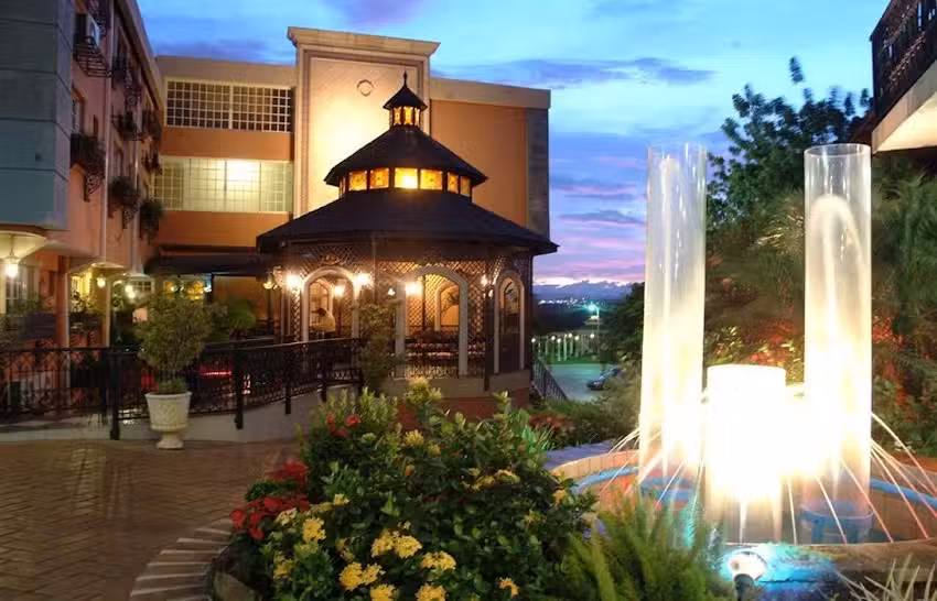 Platino Hotel & Casino