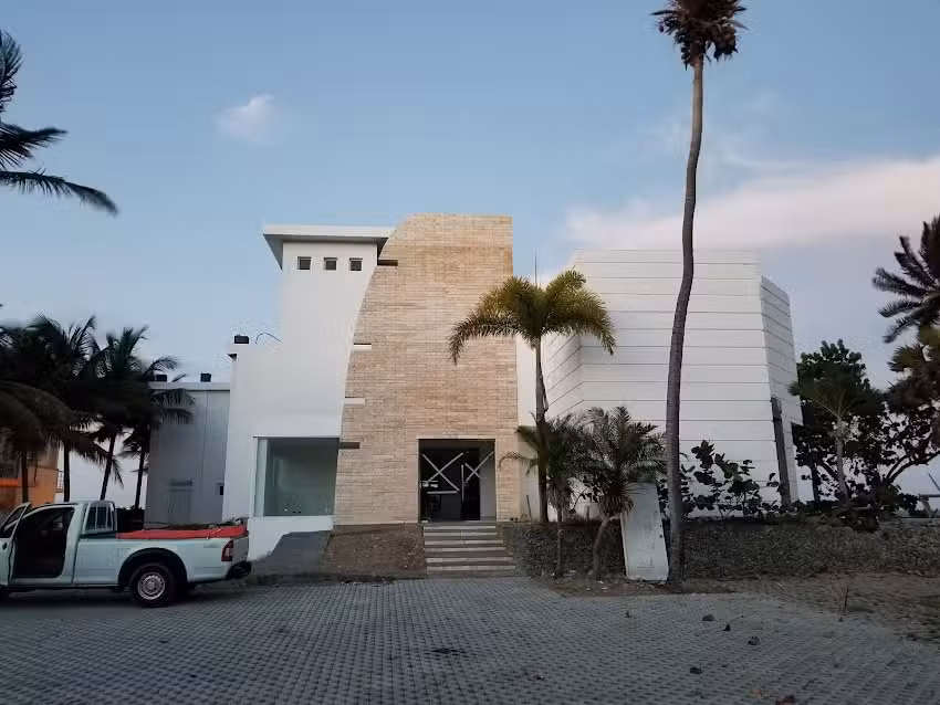 Porta Del Mare Condominium