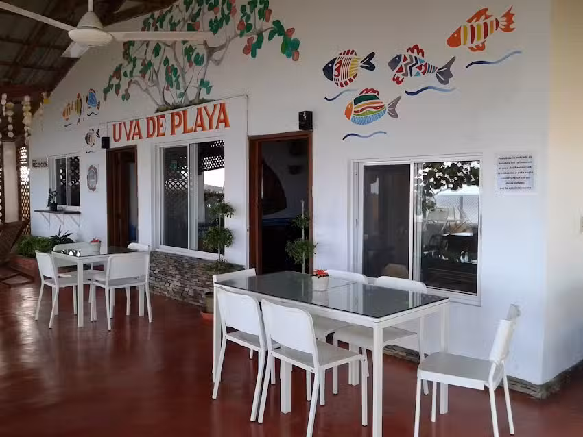 Restaurante Uva de Playa At Hotel Cayo Arena