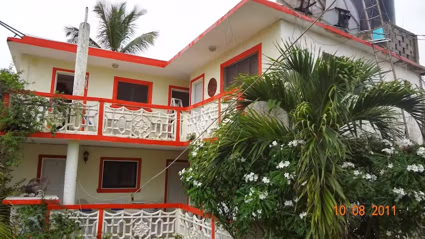 Villa Rosa Apartments